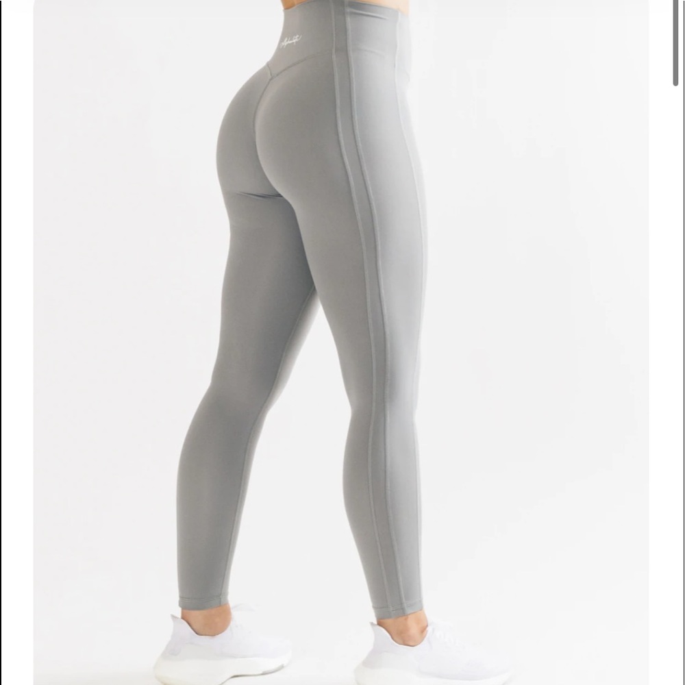Pulse kinetic leggings in silver sky